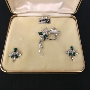 Vintage 1968 Signed STAR-ART Sterling Brooch & Clip-On Earring Set
